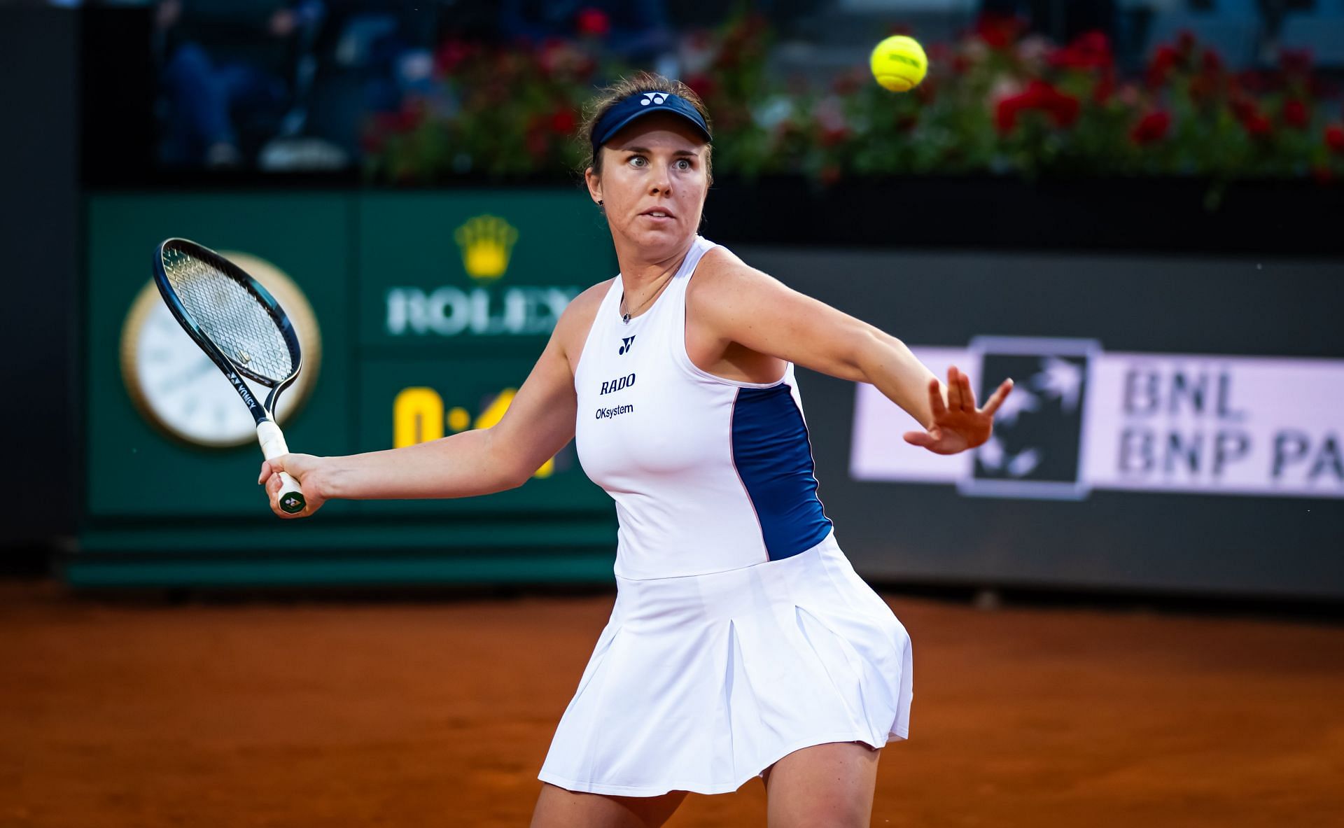 Noskova plays a forehand in the 2025 Italian Open - Day Seven - Source: Getty
